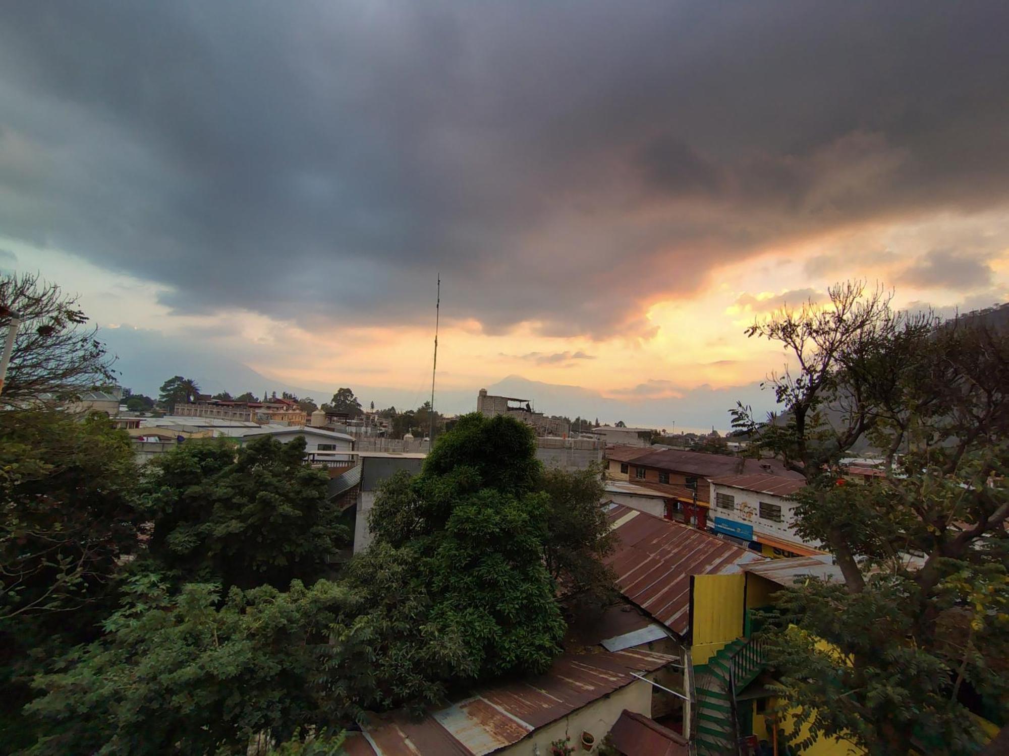 Casa Elefante Dormido Hotel Panajachel Luaran gambar